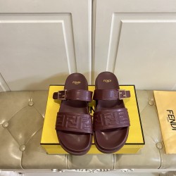 Fendi slippers