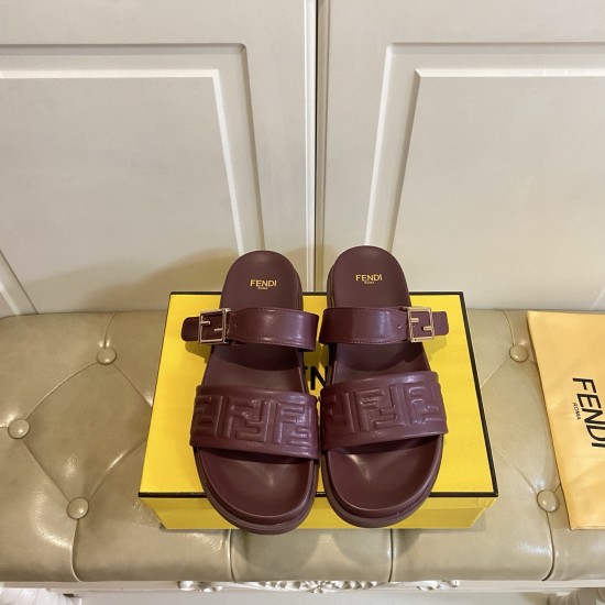 Fendi slippers