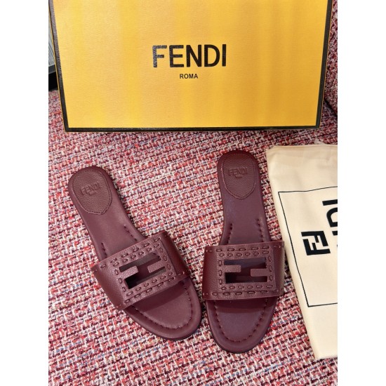 Fendi slippers