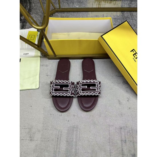 Fendi slippers