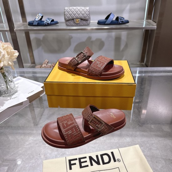 Fendi slippers
