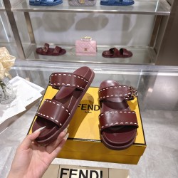 Fendi slippers