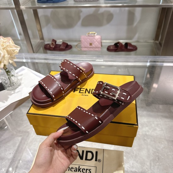 Fendi slippers