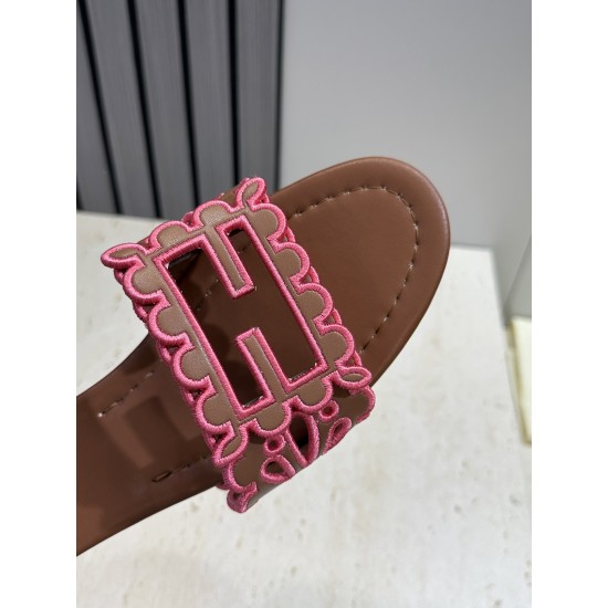 Fendi slippers