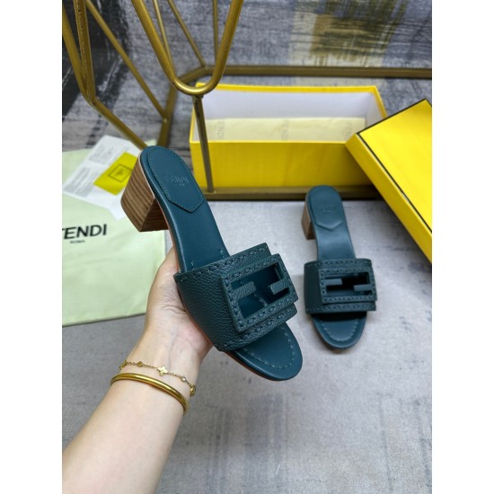 Fendi slippers