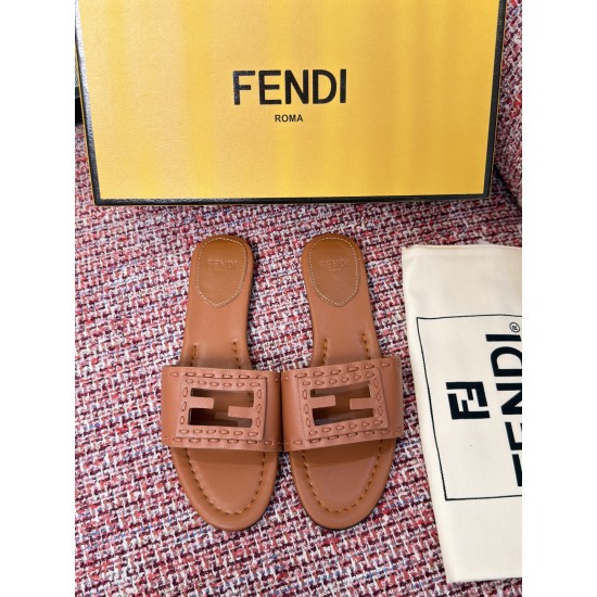 Fendi slippers
