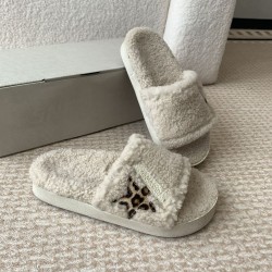 GGDB slippers