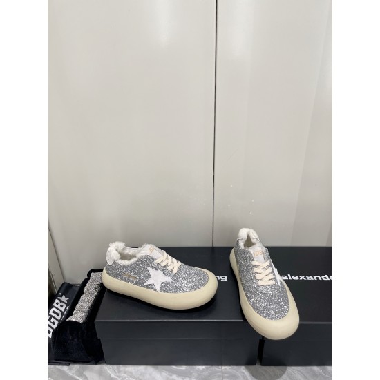 GGDB slippers