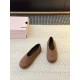 GGDB slippers