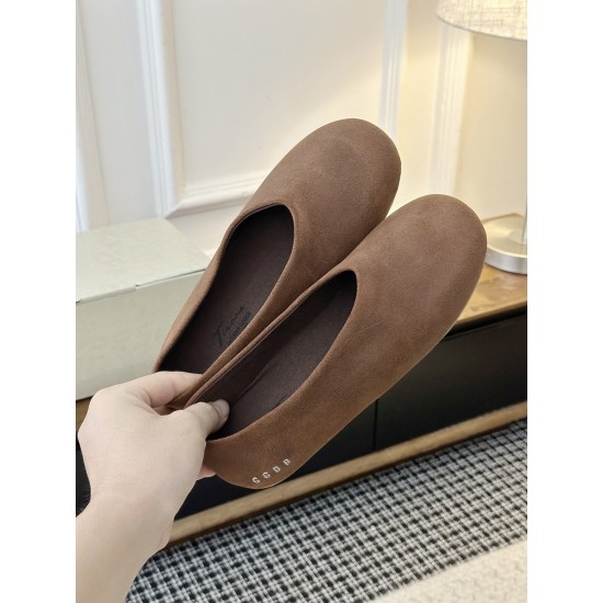 GGDB slippers