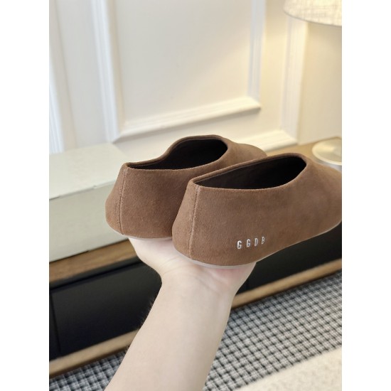 GGDB slippers