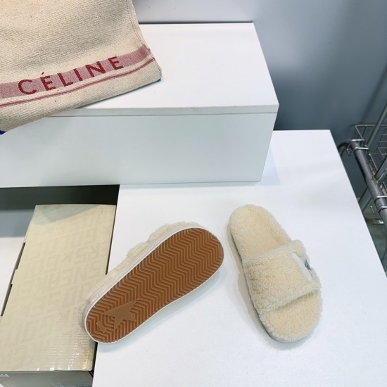 GGDB slippers