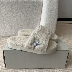 GGDB slippers