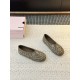 GGDB slippers