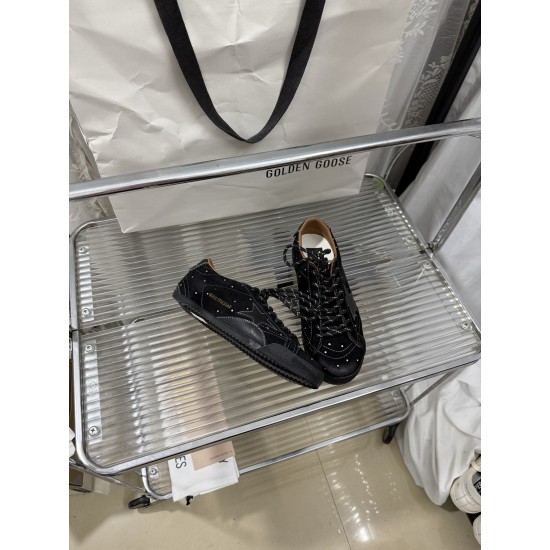 GGDB Shoes Top Quality
Women 35-41
Men 39-45