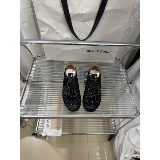GGDB Shoes Top Quality
Women 35-41
Men 39-45