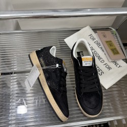 GGDB Shoes Top Quality
Women 35-41
Men 39-45