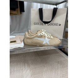 GGDB Shoes Top Quality
Women 35-41
Men 39-45