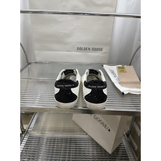 GGDB Shoes Top Quality
Women 35-41
Men 39-45