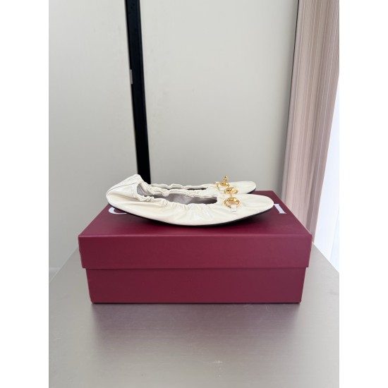 Gucci Fashion shoes Top Quality
Women 35-41