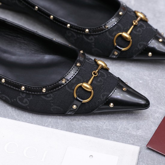 Gucci Fashion shoes Top Quality
Women 35-41