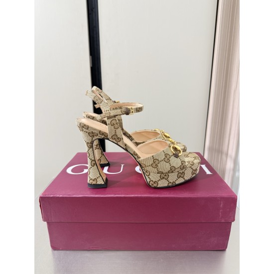 Gucci Fashion shoes Top Quality
Women 35-41