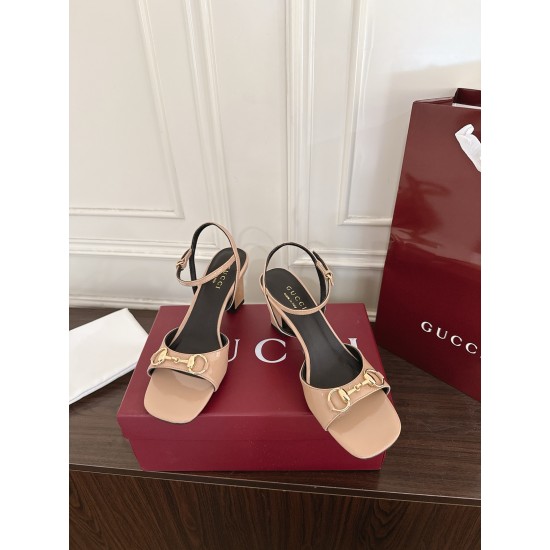 Gucci Fashion shoes Top Quality
Women 35-41