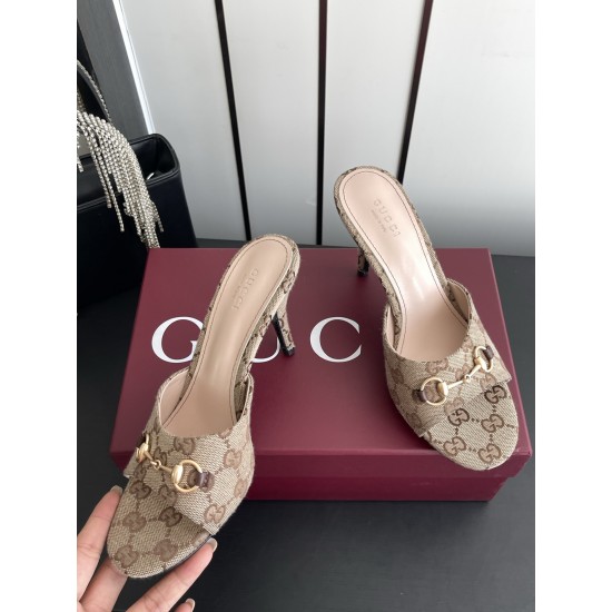 Gucci Fashion shoes Top Quality
Women 35-41