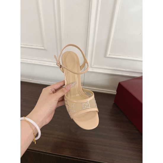 Gucci Fashion shoes Top Quality
Women 35-41