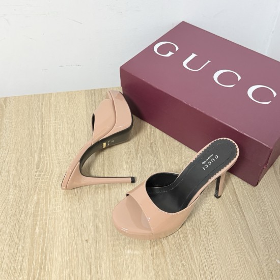 Gucci Fashion shoes Top Quality
Women 35-41