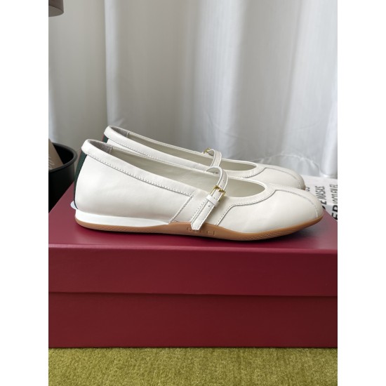 Gucci Fashion shoes Top Quality
Women 35-41