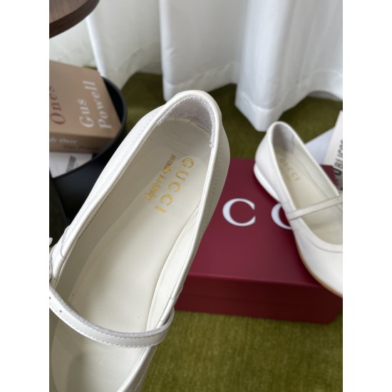 Gucci Fashion shoes Top Quality
Women 35-41