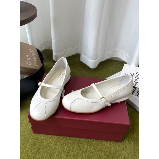 Gucci Fashion shoes Top Quality
Women 35-41
