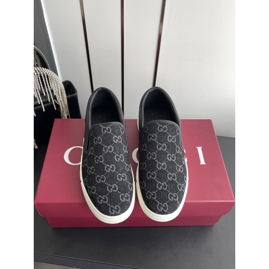 Gucci Skate Shoes Top Quality
Women 35-41
men 3-45