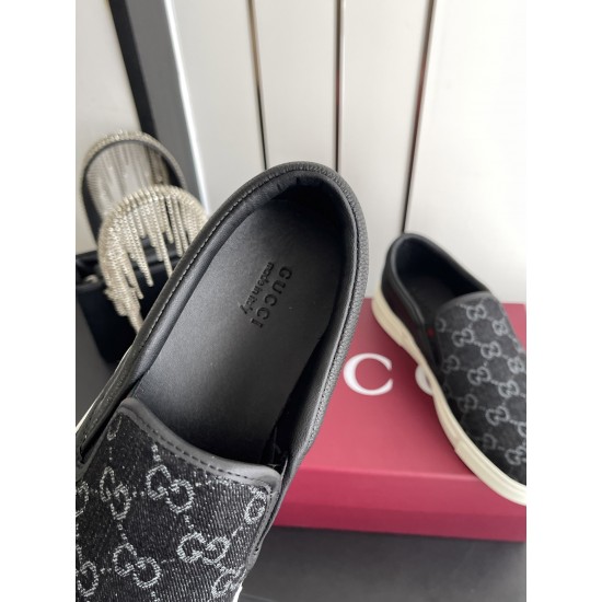 Gucci Skate Shoes Top Quality
Women 35-41
men 3-45