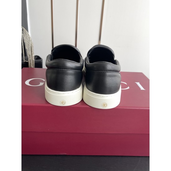 Gucci Skate Shoes Top Quality
Women 35-41
men 3-45