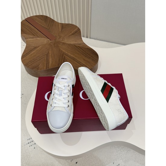 Gucci Skate Shoes Top Quality
Women 35-41
men 3-45