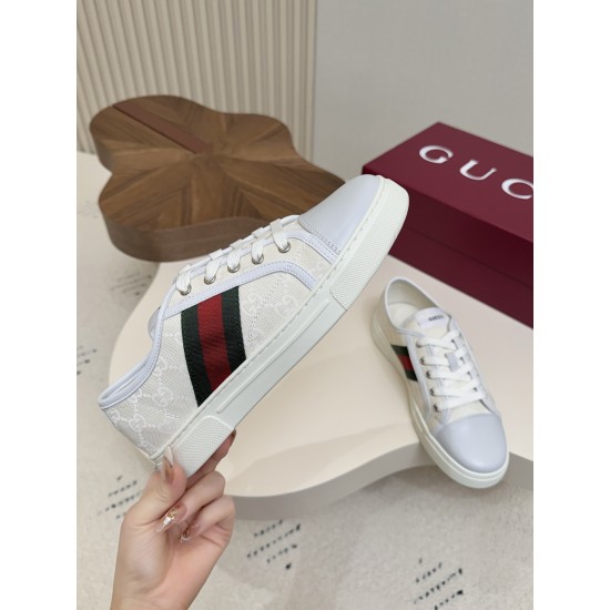 Gucci Skate Shoes Top Quality
Women 35-41
men 3-45