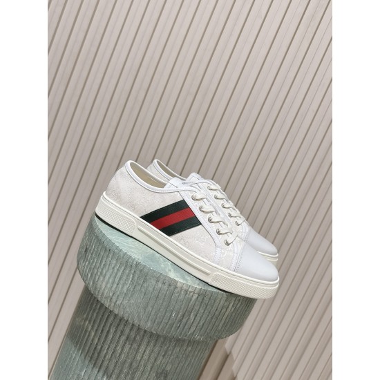 Gucci Skate Shoes Top Quality
Women 35-41
men 3-45