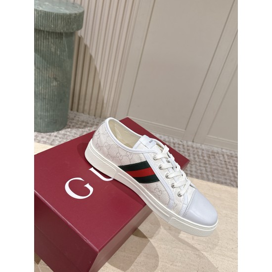 Gucci Skate Shoes Top Quality
Women 35-41
men 3-45