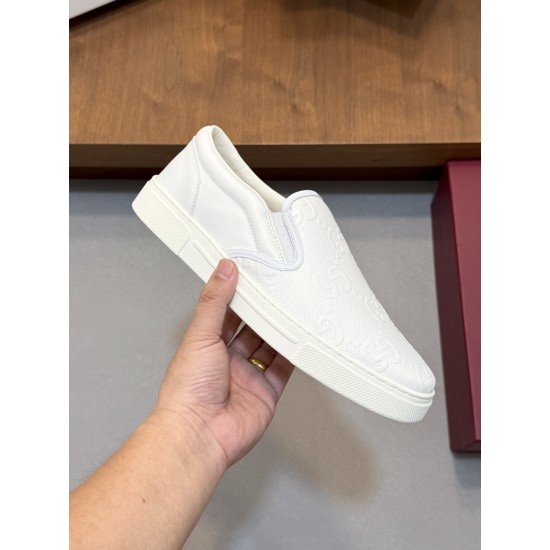 Gucci Skate Shoes Top Quality
Women 35-41
men 3-45