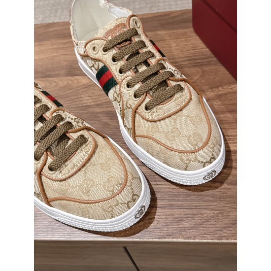 Gucci Skate Shoes Top Quality
Women 35-41
men 3-45