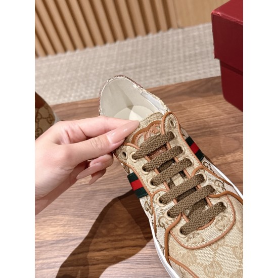 Gucci Skate Shoes Top Quality
Women 35-41
men 3-45