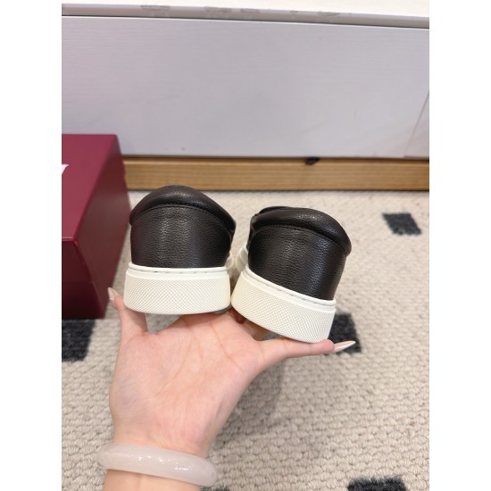 Gucci Skate Shoes Top Quality
Women 35-41
men 3-45