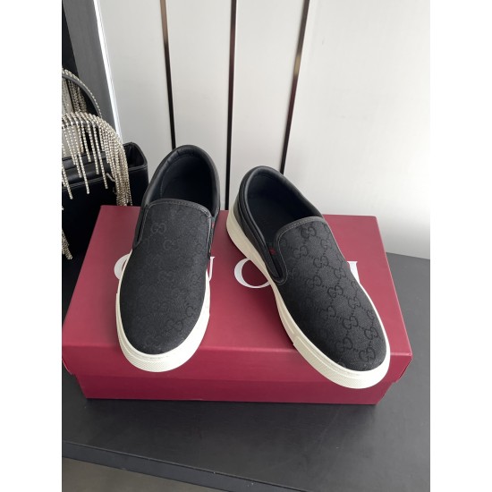 Gucci Skate Shoes Top Quality
Women 35-41
men 3-45