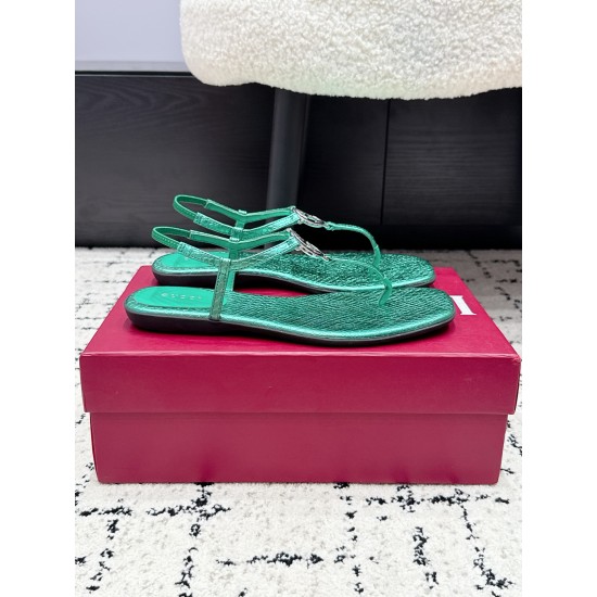 Gucci slippers