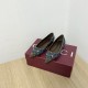 Gucci slippers