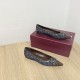 Gucci slippers