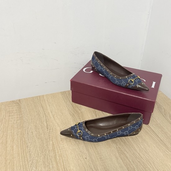 Gucci slippers