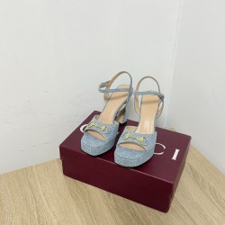 Gucci slippers